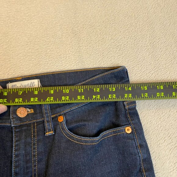 Madewell Womans Jeans Size 27 Flea Market Flare Dark Wash Raw Hem - Picture 5 of 16